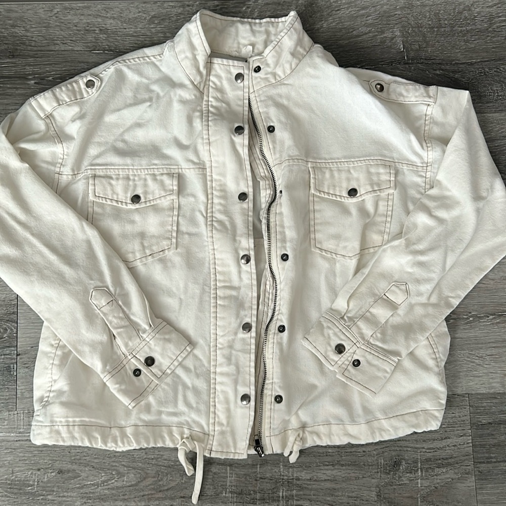 Women’s Beige Light Utility Jacket - Large